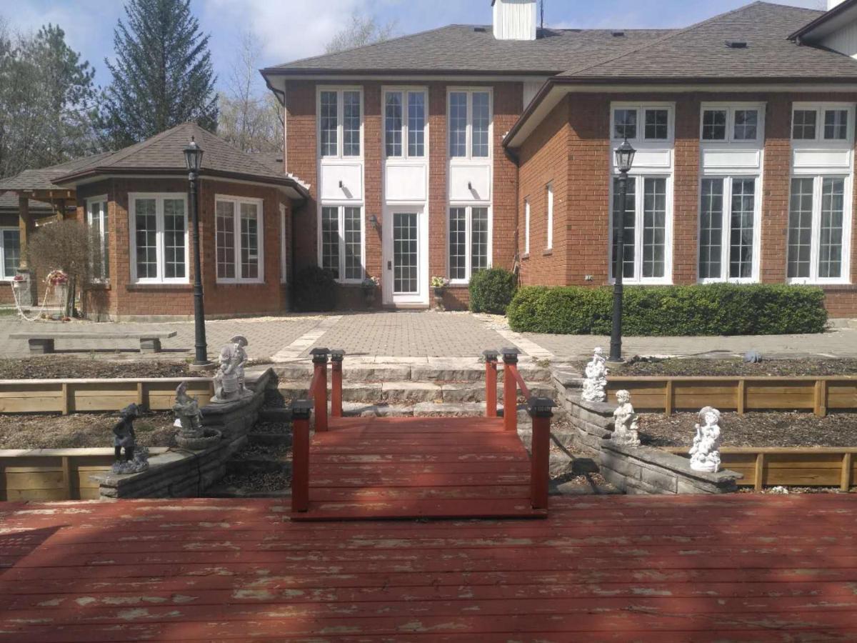 Lakeview Private Suite-Twin Or King Tottenham Exterior photo